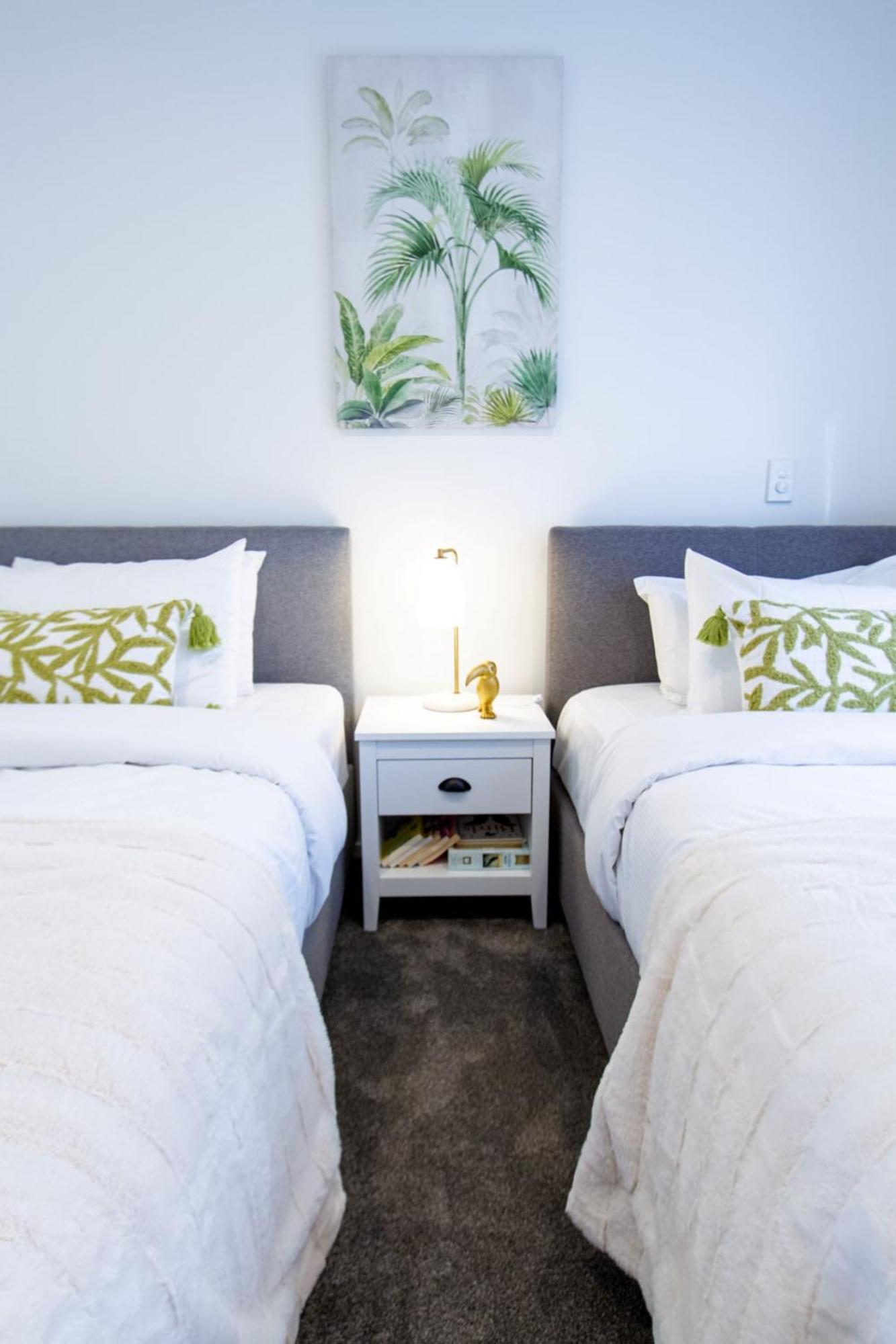 Stylish 2-Bedroom Haven Next To Hagley Park Christchurch Exterior foto
